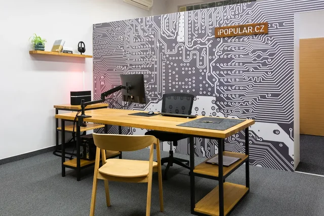 Interiér prodejny Popular computers s.r.o. Uherské Hradiště